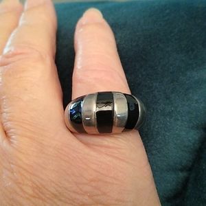 Womens Vintage sterling silver and black enamel ring